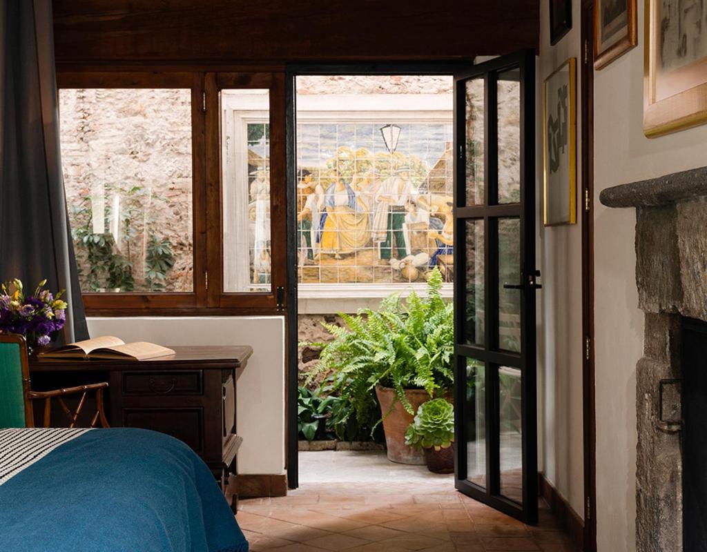 Hotel Amparo 3*